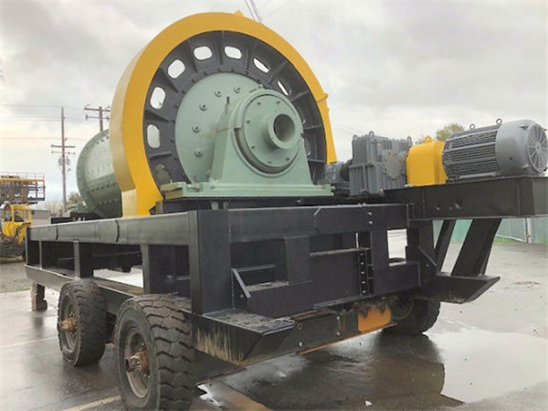 Canadian Allis Chalmers 6' X 14' Ball Mill With 250 Hp Motor)